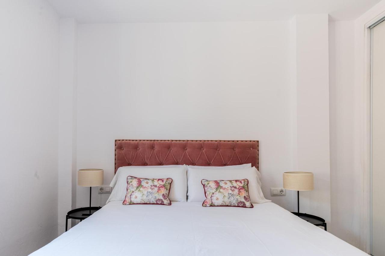 Apartments Olé - Santa Rufina Séville Extérieur photo