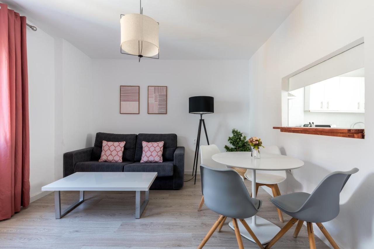 Apartments Olé - Santa Rufina Séville Extérieur photo